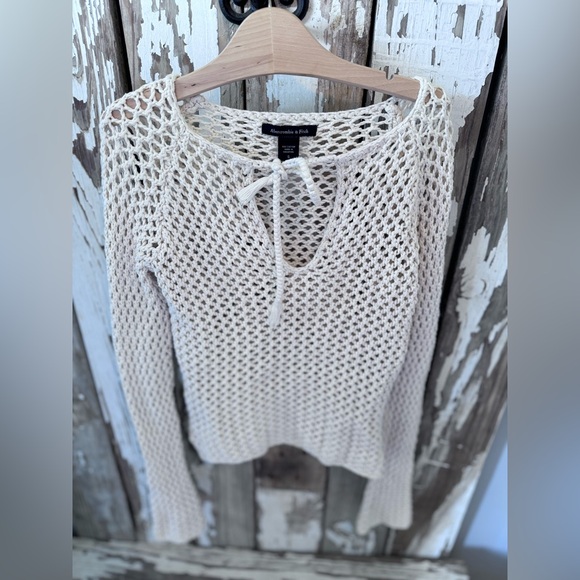 Abercrombie & Fitch Crochet Top Size Small Cream 100% Cotton V Neck Tie … - Picture 3 of 9